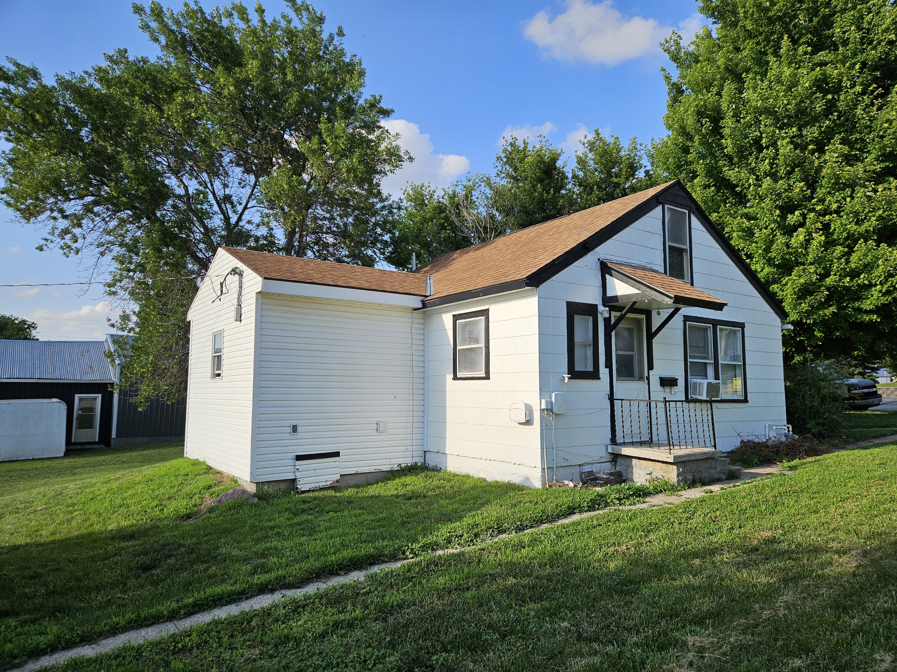 Property thumbnail image