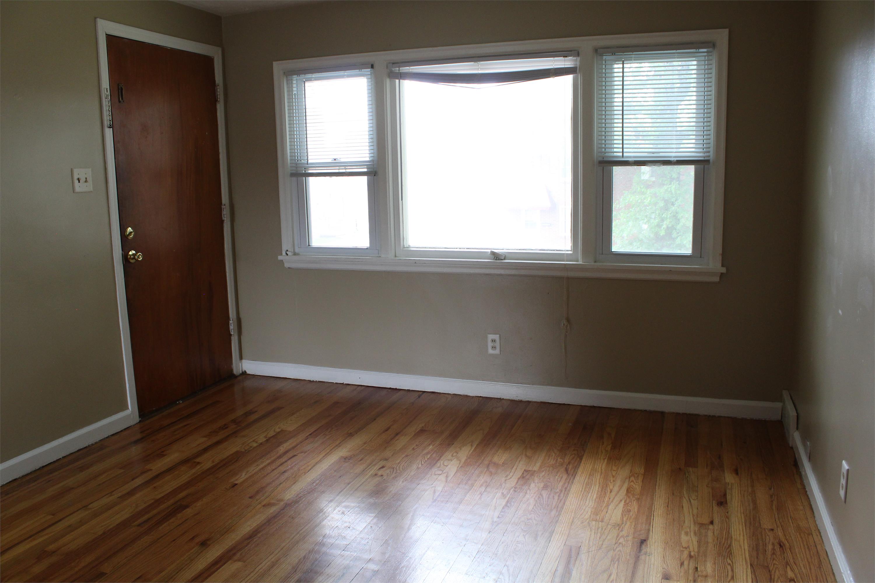 793 W 11th - C