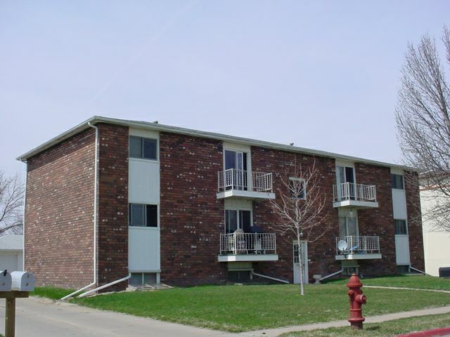 403 S William - 6